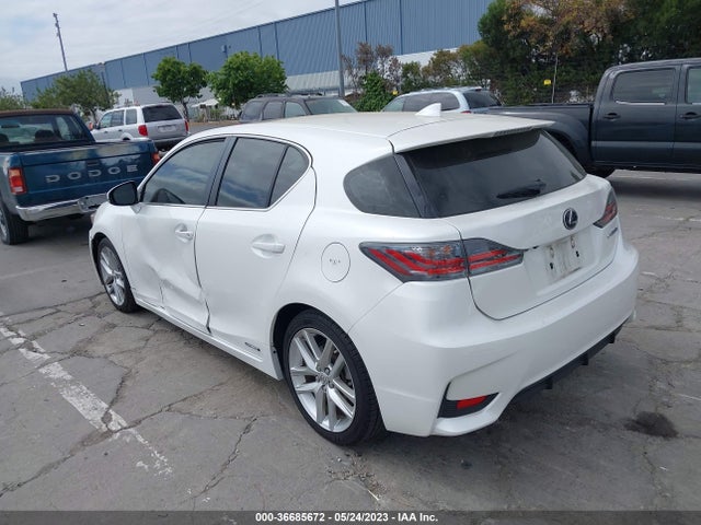 JTHKD5BHXF2231948 Lexus Ct 200h Hybrid