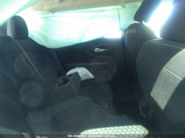 1C4PJMCB1GW301495 Jeep Cherokee Latitude