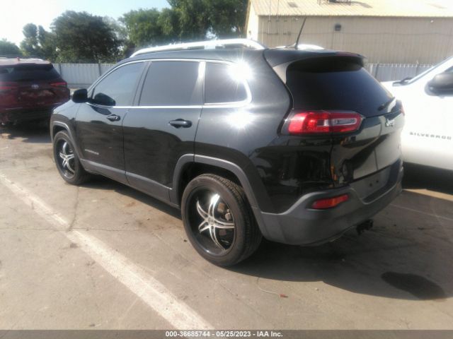 1C4PJLCB9GW114144 Jeep Cherokee Latitude