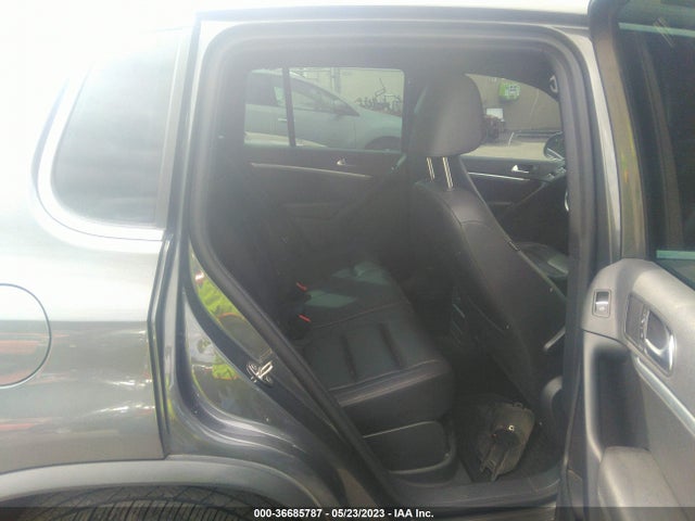 WVGBV7AX2GW527300 Volkswagen Tiguan R-line