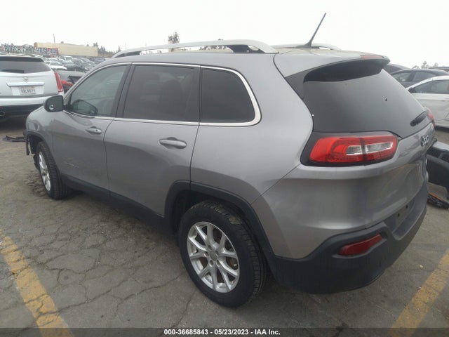 1C4PJLCB4JD511182 Jeep Cherokee Latitude