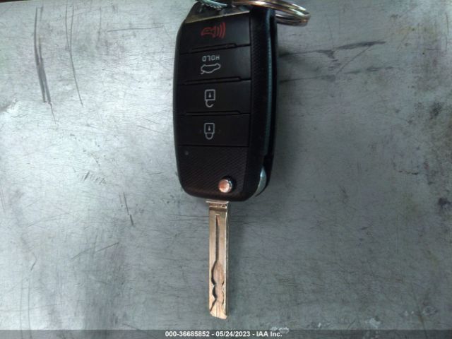 KNAGM4A76F5531850 KIA Optima Lx