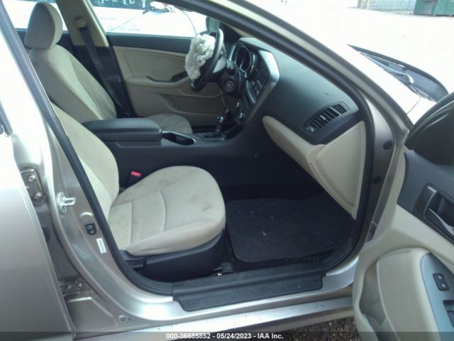 KNAGM4A76F5531850 KIA Optima Lx