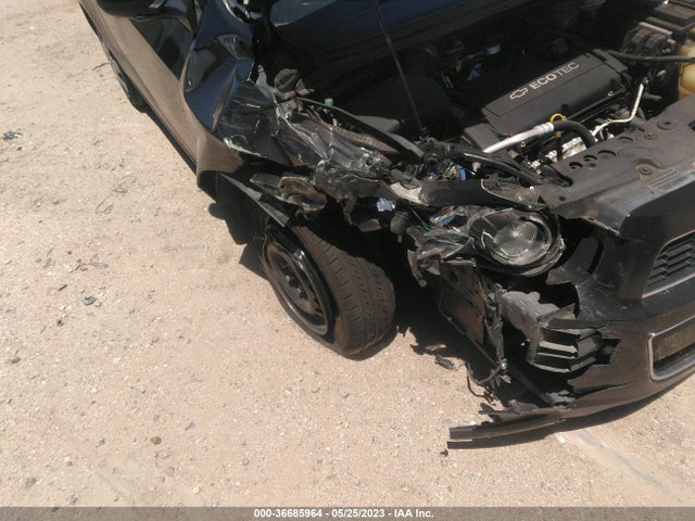 Chevrolet SONIC LS 2015 1G1JA5SH0F4117511 Image 6