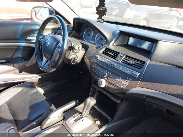2011 HONDA ACCORD CPE EX-L VIN: 1HGCS1B84BA005717