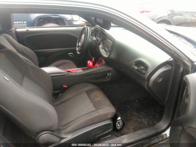 2C3CDZAG6HH612975 Dodge Challenger Sxt