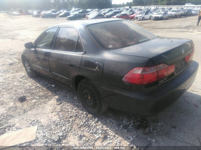 2000 HONDA ACCORD SDN LX VIN: 1HGCG5645YA050061
