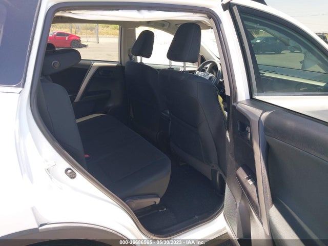 Toyota RAV4 LE 2018 2T3ZFREV3JW442931 Image 9