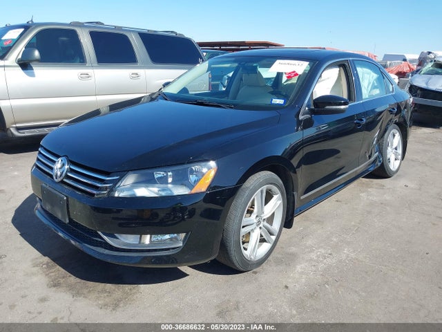 1VWBT7A35FC069241 Volkswagen Passat 1.8t Se W/sunroof & Nav