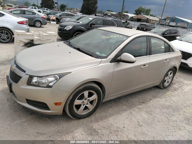 Chevrolet Cruze 1lt 2014 1G1PC5SB7E7103733 Image 2
