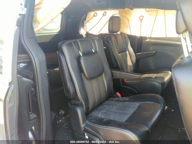 2C4RC1HG1ER108985 Chrysler Town & Country S