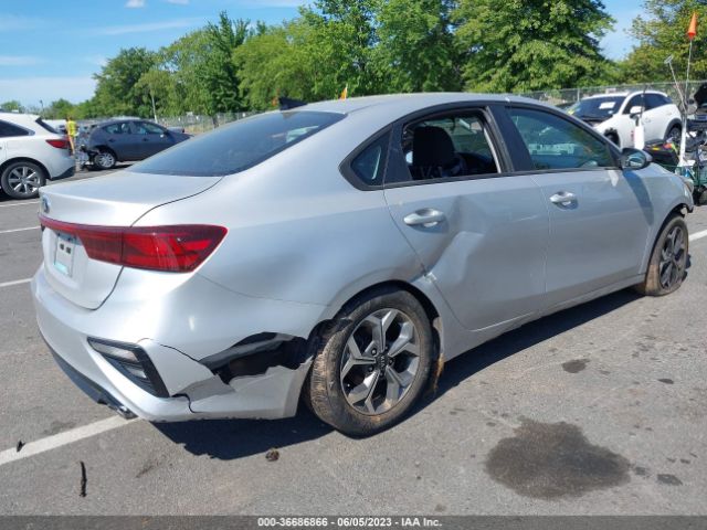 3KPF24AD4KE109830 KIA Forte Lxs