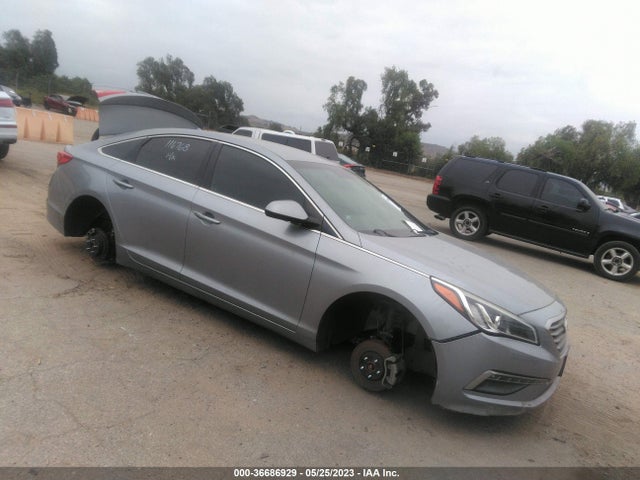 Hyundai Sonata 2.4l Se 2015 5NPE24AF1FH204179 главное изображение
