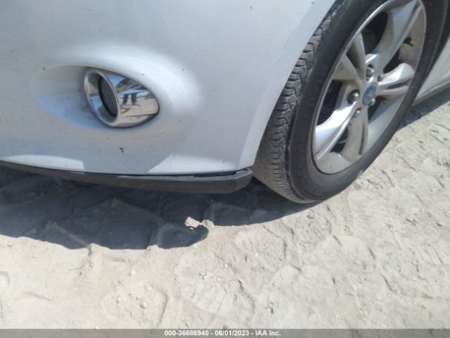 1FADP3K21EL174796 Ford FOCUS SE