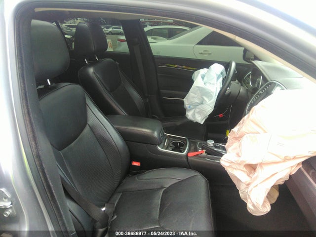 2C3CCAEG7HH667742 Chrysler 300 300c