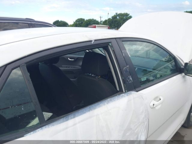 3KPA24AD8LE288479 KIA RIO LX