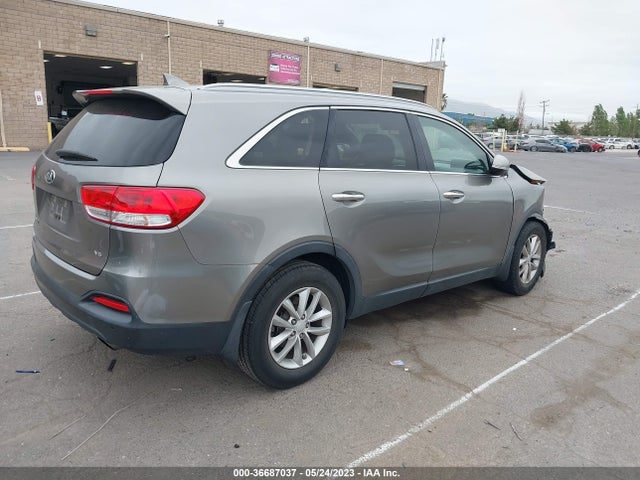 KIA SORENTO LX 2016 5XYPG4A53GG176864 Image 4