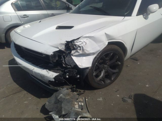 2C3CDZAG1JH259230 Dodge Challenger Sxt Plus