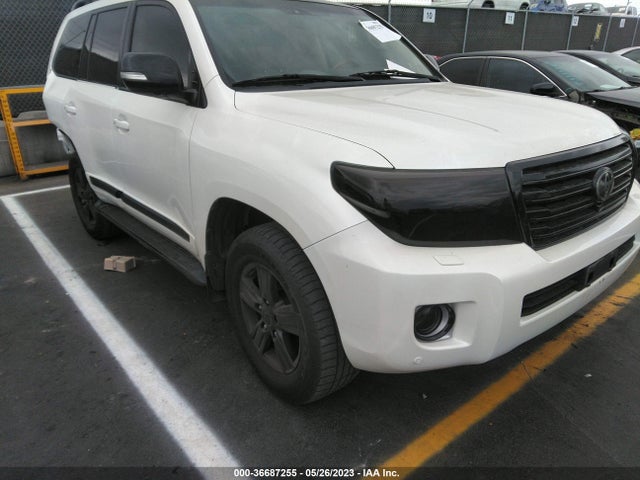 2014 Toyota Land Cruiser, VIN: JTMHY7AJ4E4023986