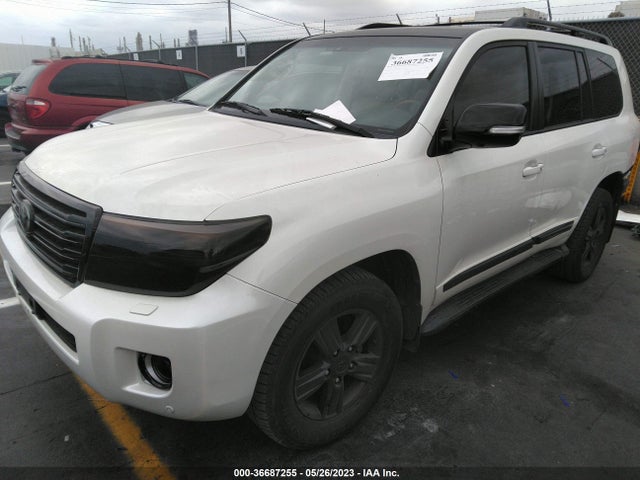 2014 Toyota Land Cruiser, VIN: JTMHY7AJ4E4023986