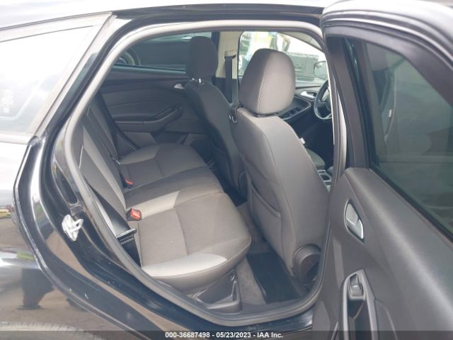 1FADP3K21EL229568 Ford FOCUS SE