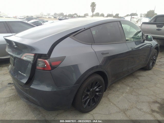7SAYGDEE0PA057885 Tesla Model Y Long Range