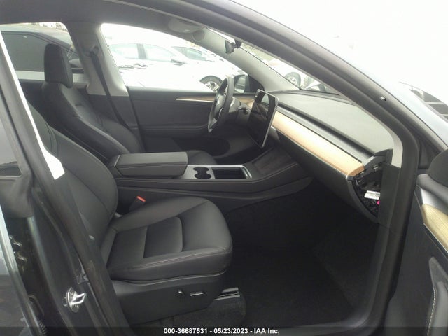 7SAYGDEE0PA057885 Tesla Model Y Long Range