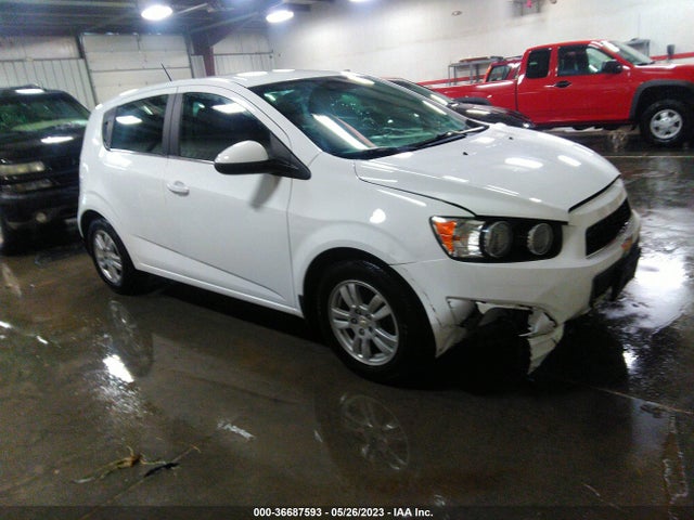 Chevrolet SONIC LT 2016 1G1JC6SHXG4178947 Image 1