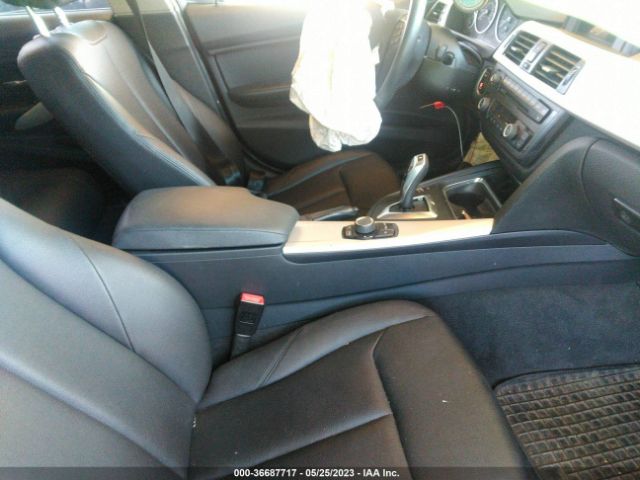 WBA3C3G59FNT51960 BMW 3 Series 320i Xdrive
