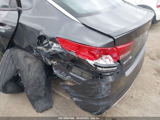 5XXGW4L24HG137857 KIA OPTIMA SX