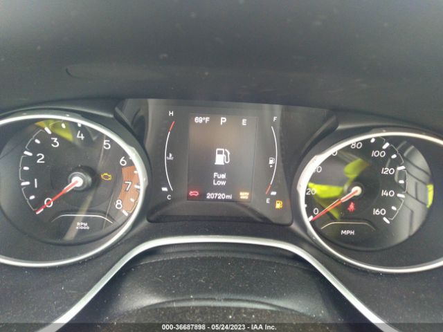 3C4NJDBB5JT413934 Jeep Compass Latitude