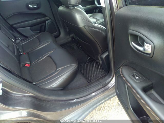 3C4NJDBB5JT413934 Jeep Compass Latitude