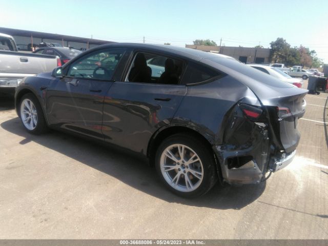 7SAYGDEE7PF742338 Tesla Model Y Long Range