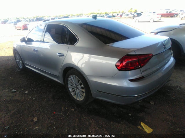 1VWBT7A30GC059122 Volkswagen Passat 1.8t Se W/technology