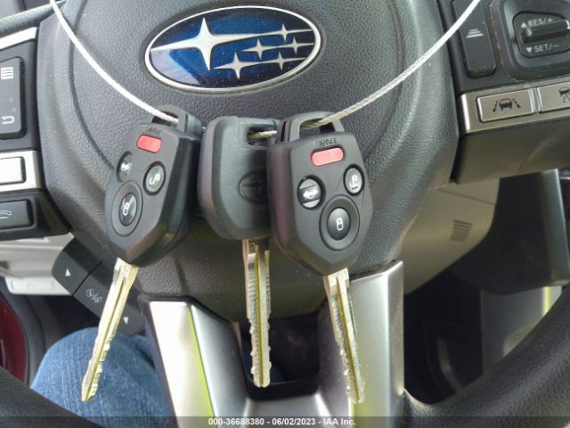 JF2SJAGC3JH522993 Subaru Forester Premium
