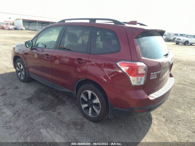 JF2SJAGC3JH522993 Subaru Forester Premium