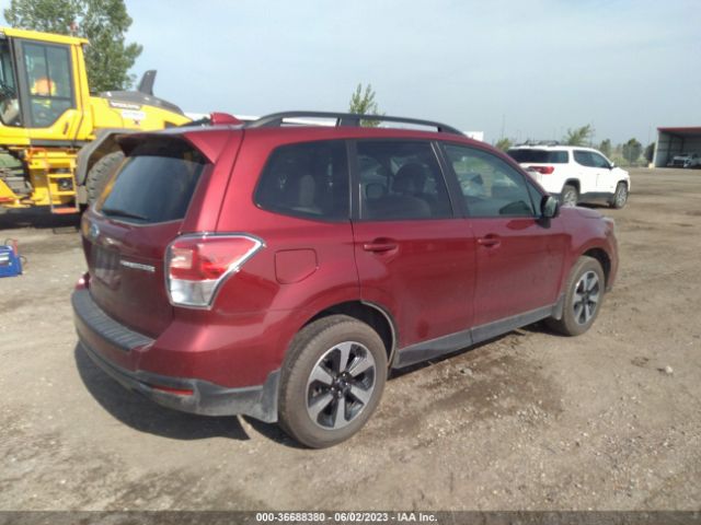 JF2SJAGC3JH522993 Subaru Forester Premium