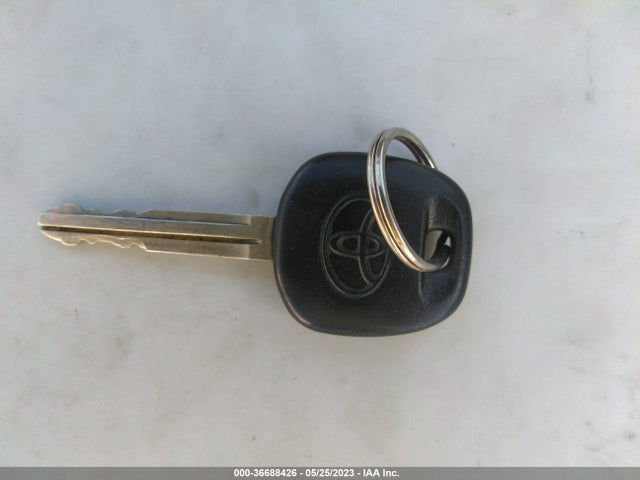 2001 TOYOTA HIGHLANDER VIN: JTEGF21AX10025646