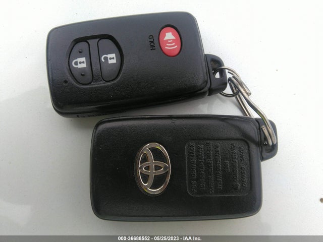 Toyota Prius Four 2015 JTDKN3DU6F0480224 Image 3