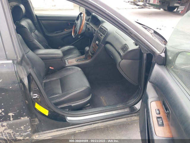 2001 LEXUS ES 300 VIN: JT8BF28G210332901