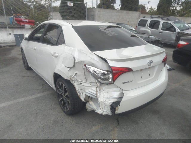 Toyota COROLLA SE 2018 5YFBURHE5JP804383 Image 3