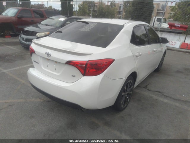 Toyota COROLLA SE 2018 5YFBURHE5JP804383 Image 4