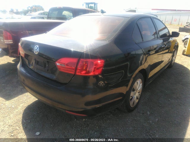 3VWD17AJ5EM425343 Volkswagen Jetta Sedan Se