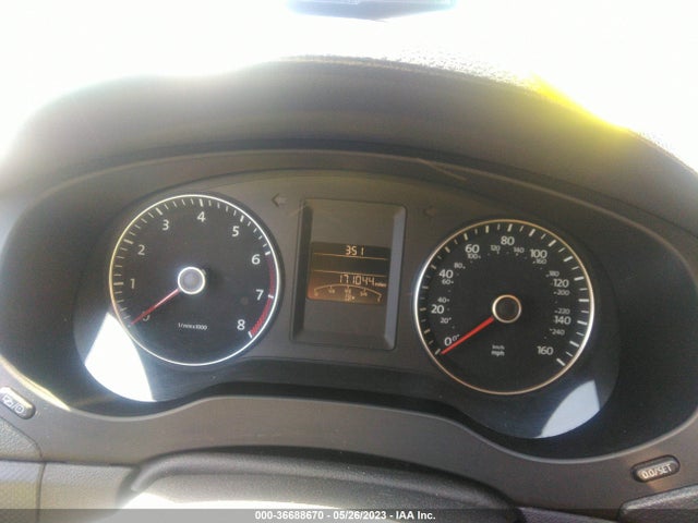 3VWD17AJ5EM425343 Volkswagen Jetta Sedan Se
