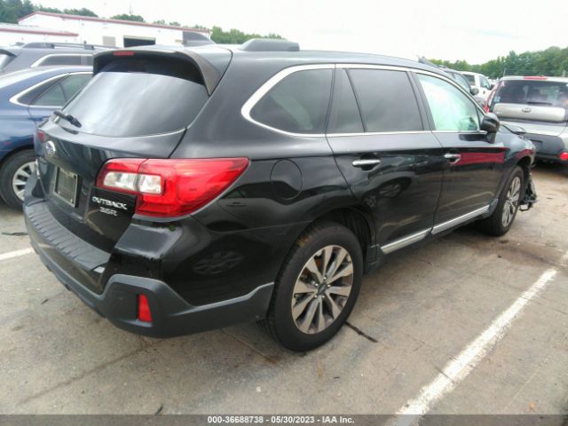 4S4BSETC9K3332943 Subaru Outback Touring