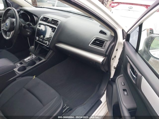 4S3BNAF67K3005497 Subaru Legacy Premium