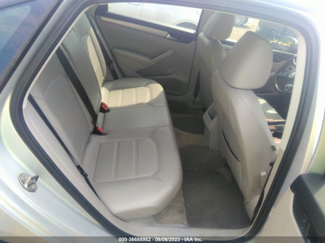 1VWAS7A3XEC108256 Volkswagen Passat Wolfsburg Ed