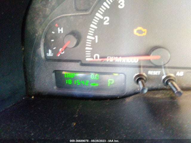 2000 Lincoln Ls V8 Auto მანქანა იყიდება აუქციონზე, vin: 1LNHM87AXYY910378, აუქციონის ნომერი: 36689078
