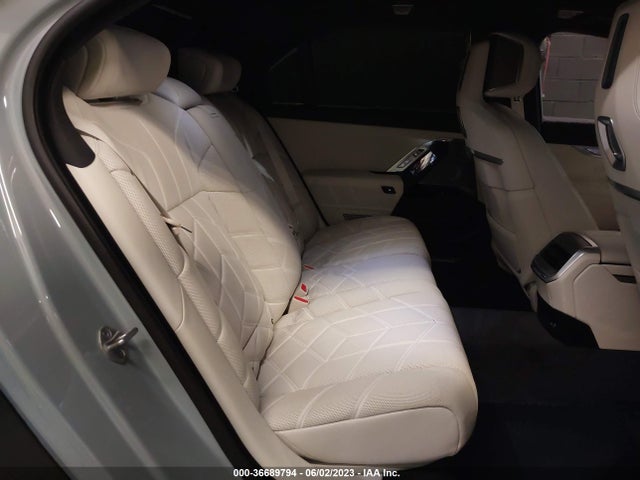 2023 BMW i7, VIN: WBY53EJ01PCL62015