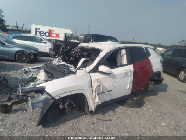 3C4NJDBB0HT651393 Jeep Compass Latitude